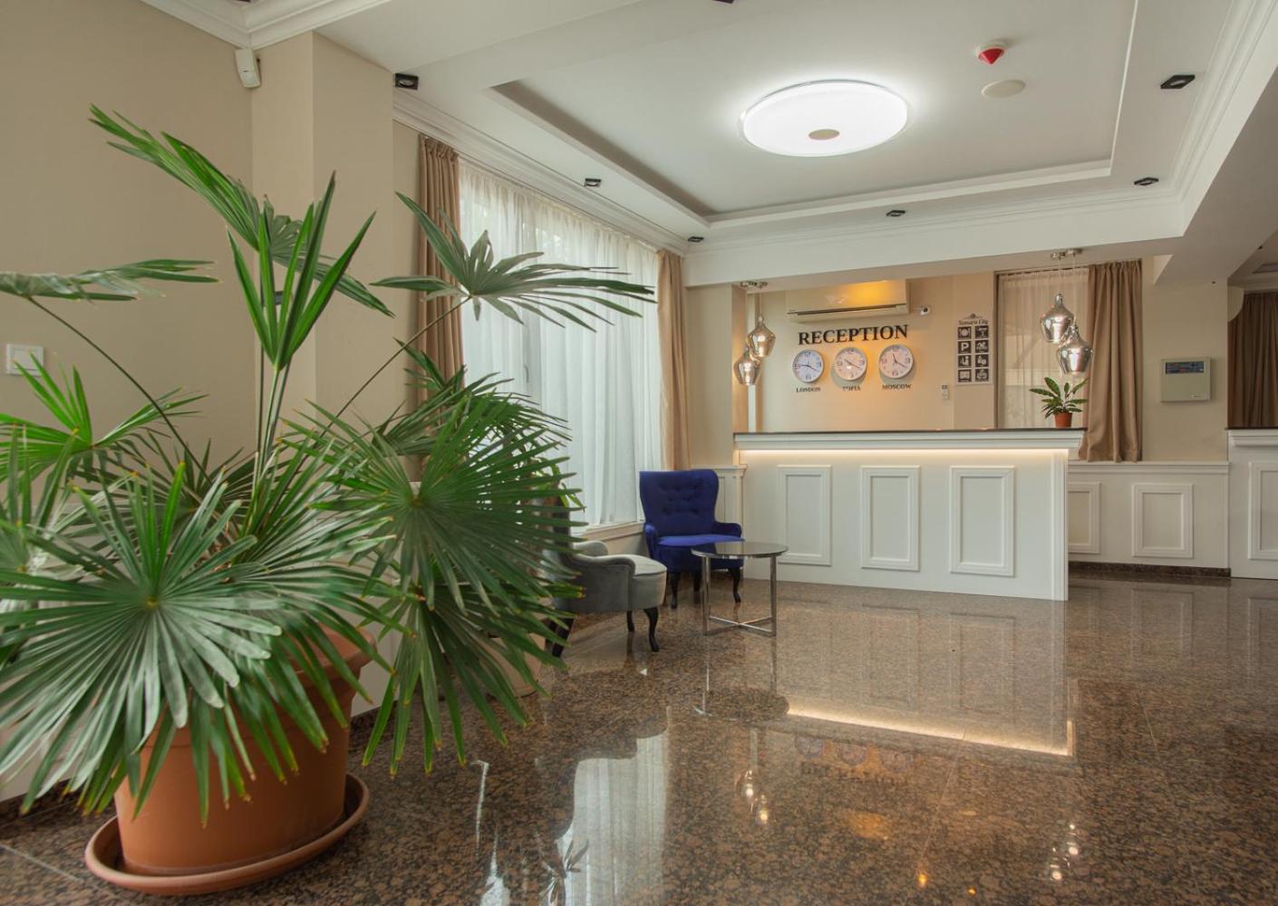 Vemara City Boutique Hotel-Free Parking ヴァルナ エクステリア 写真